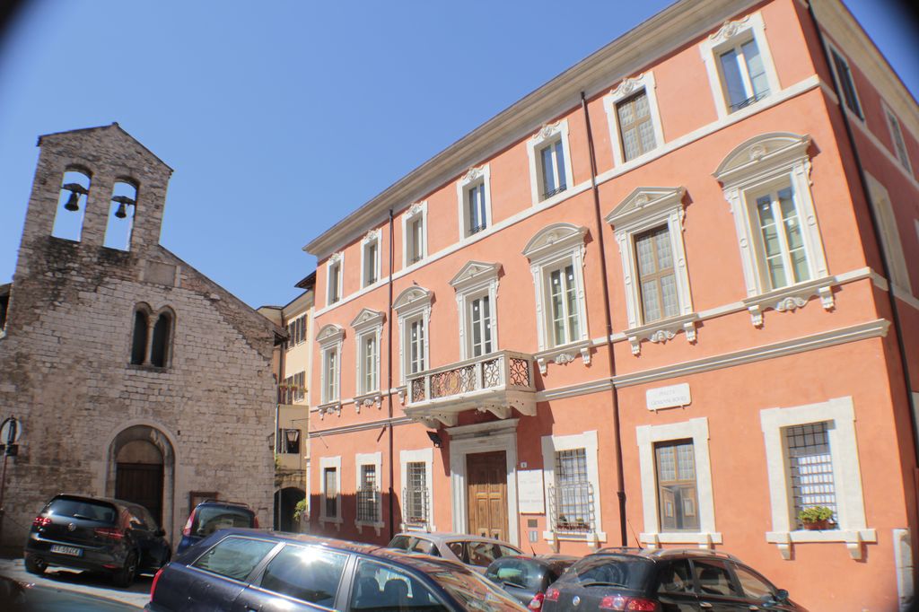 Piazza Bovio